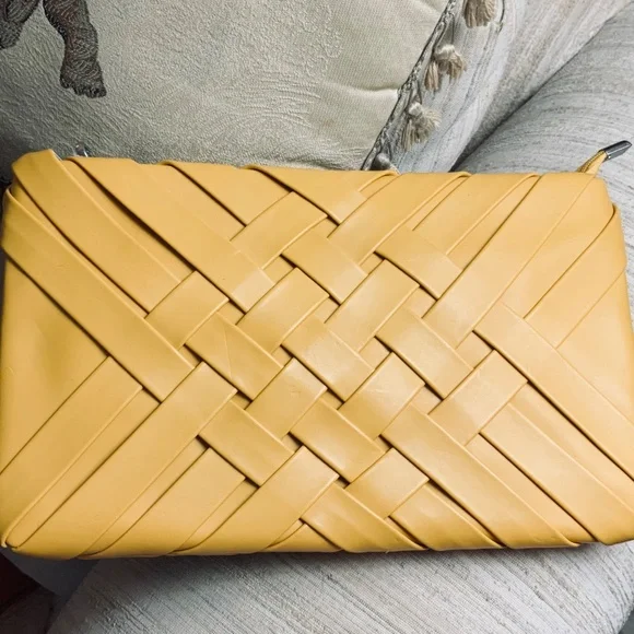 Stunning CLUTCH / SHOULDER BAGS ❤️NWT  TWO HANDBAGS BLACK & MUSTARD CHAIN STRAP - Picture 15 of 15